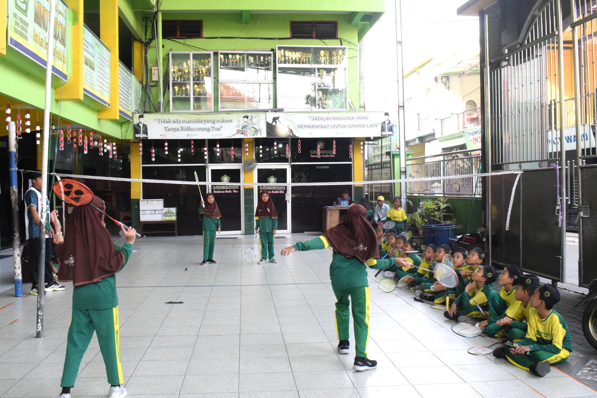 Bulutangkis Kelas 3-4